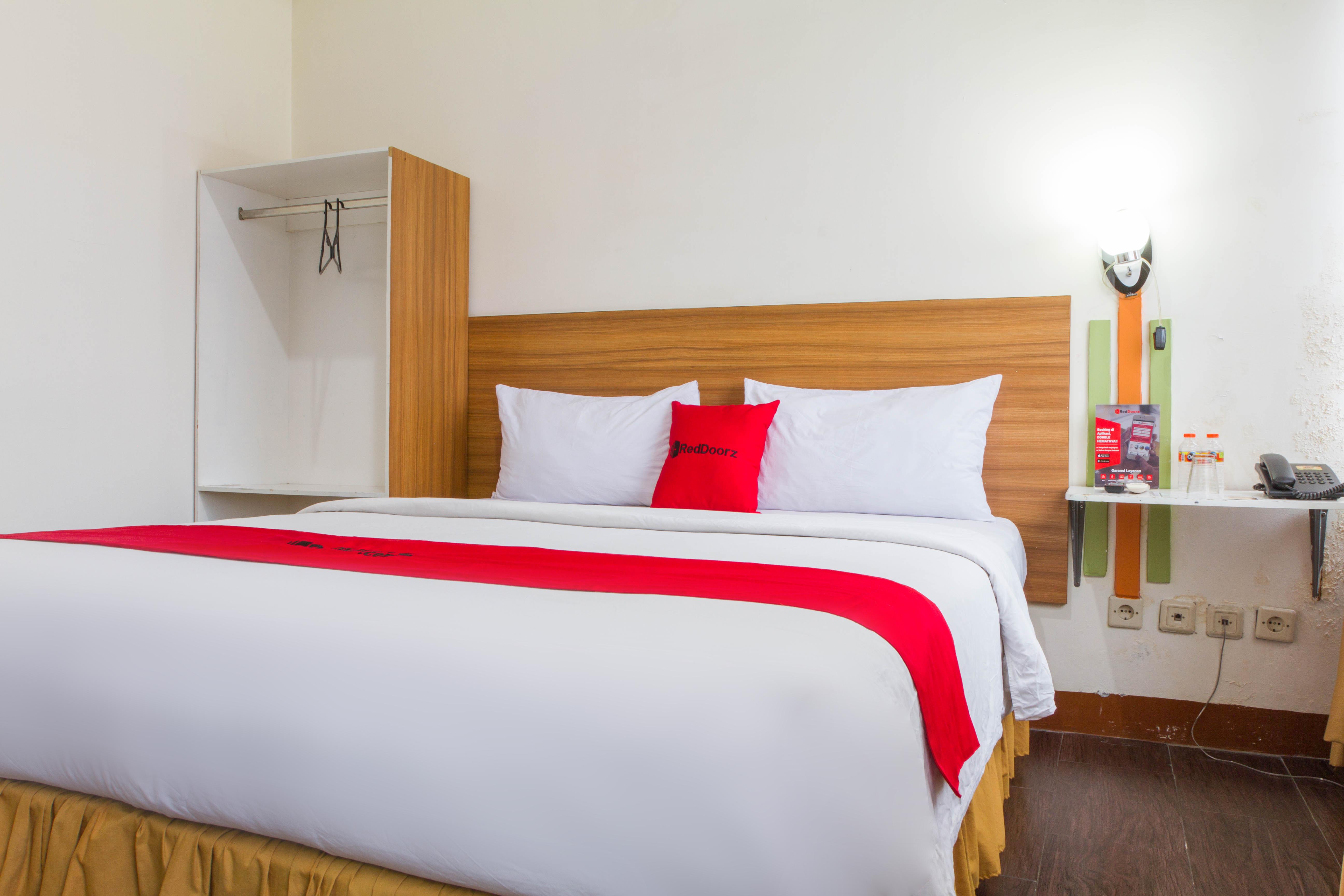 Reddoorz Plus @ Surapati 2 Bandung Eksteriør billede