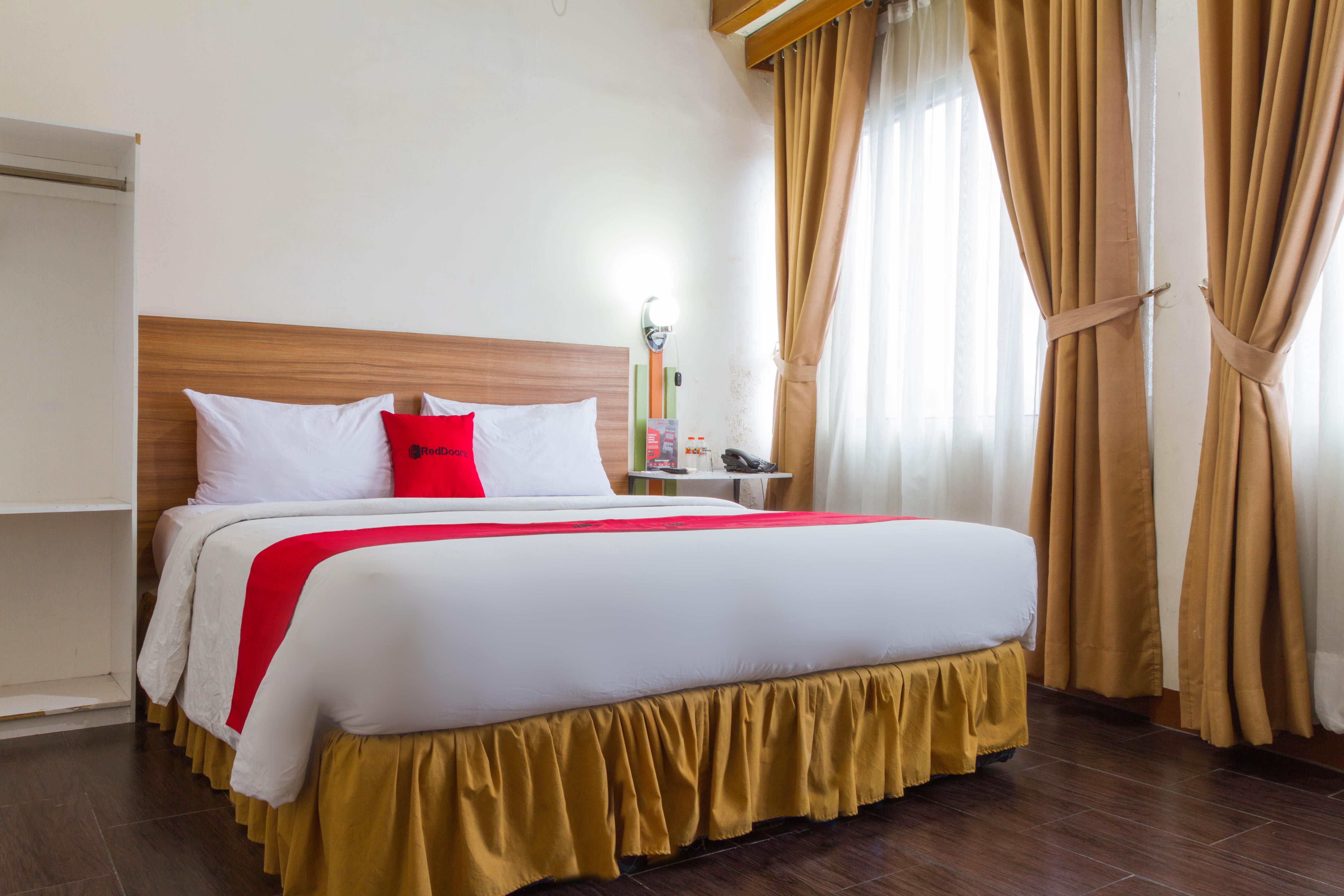 Reddoorz Plus @ Surapati 2 Bandung Eksteriør billede