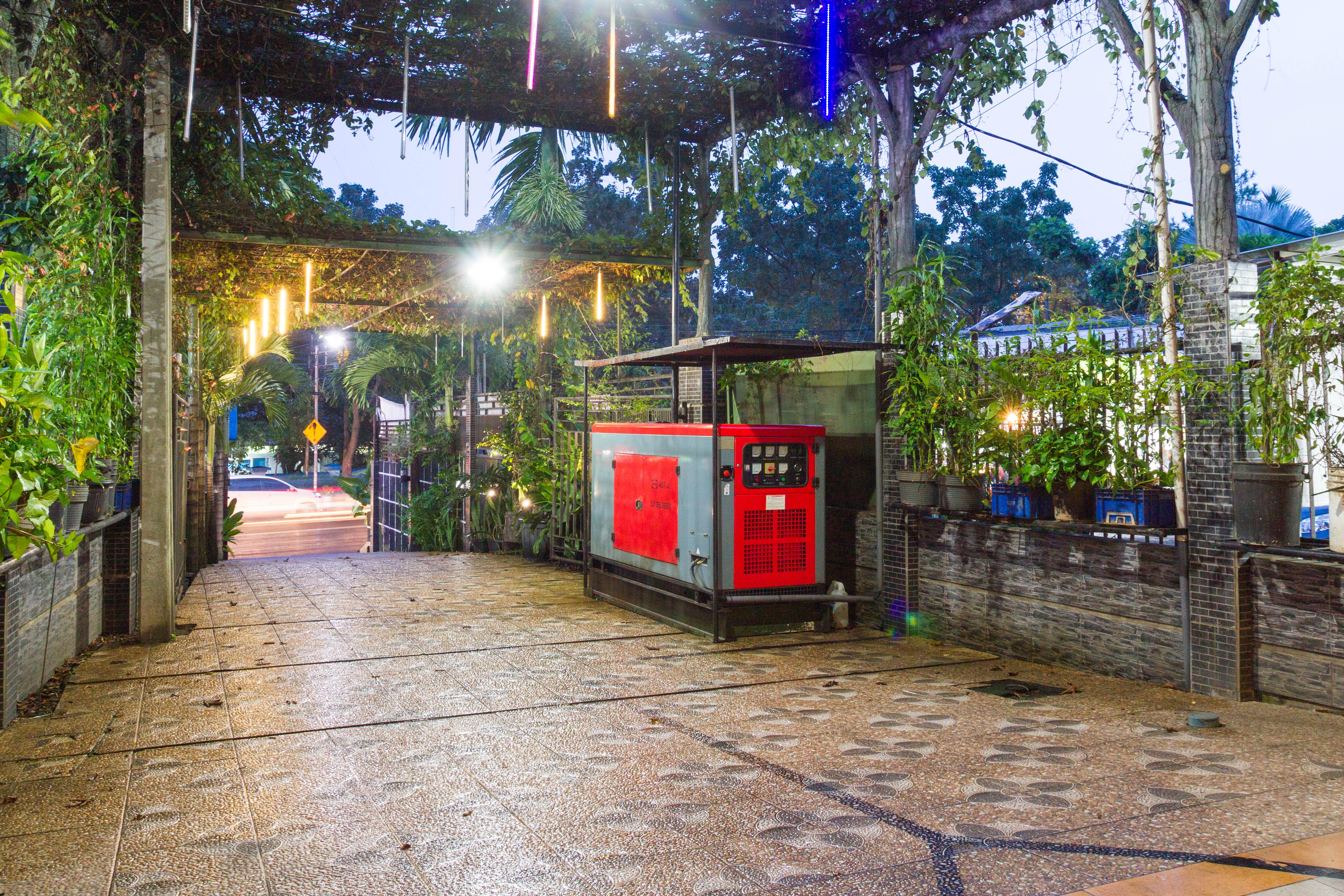 Reddoorz Plus @ Surapati 2 Bandung Eksteriør billede